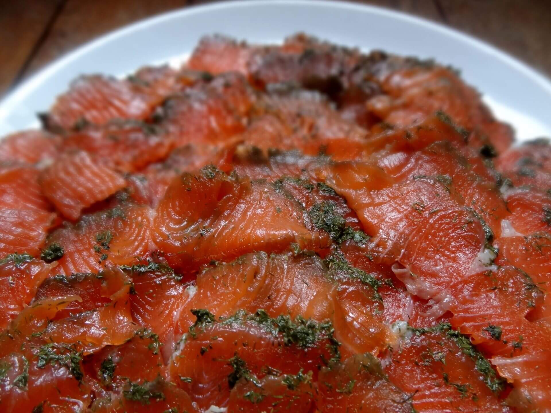 Saumon gravlax tranché
